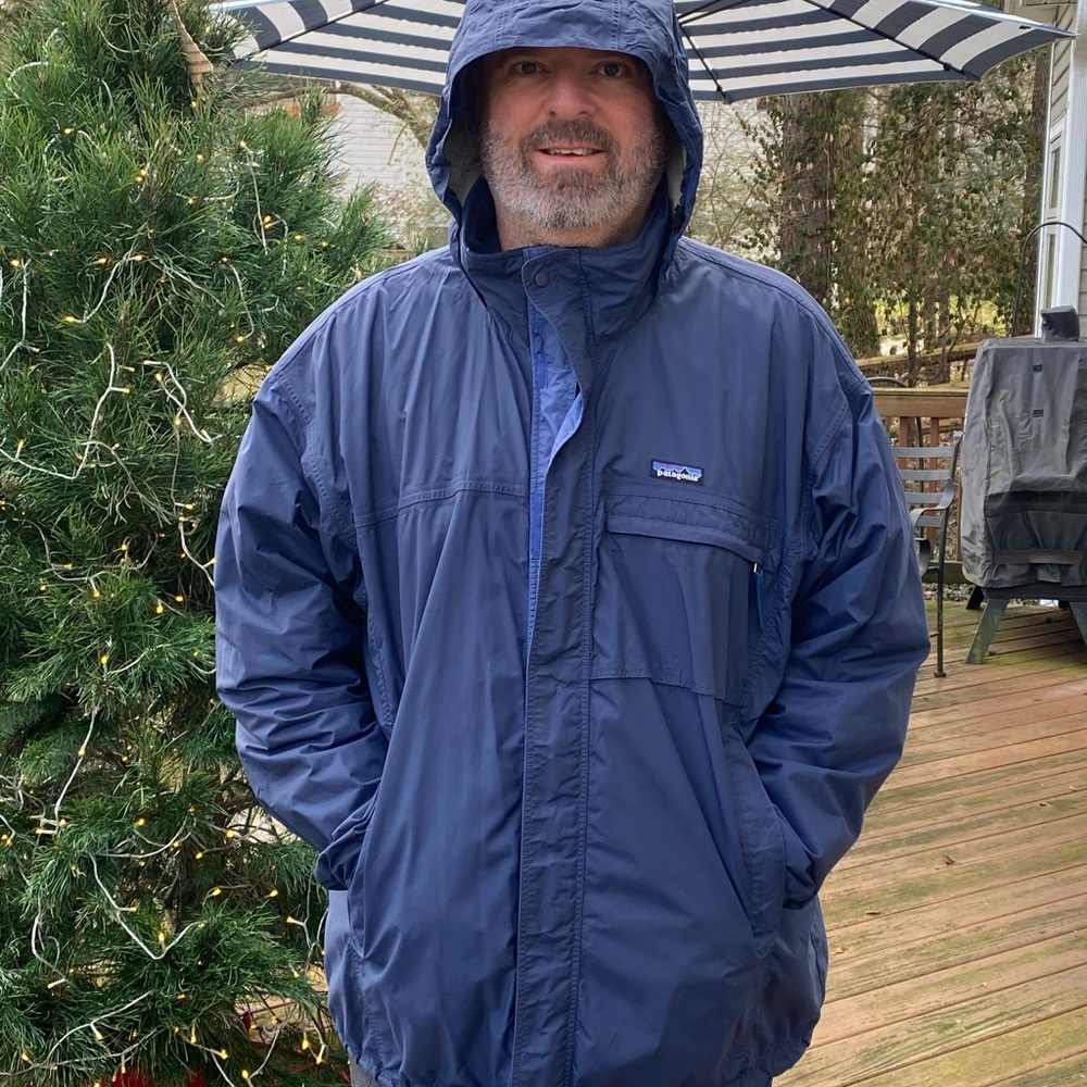 Men’s XL Patagonia weatherproof shell, perfect outer layer or wear by itself